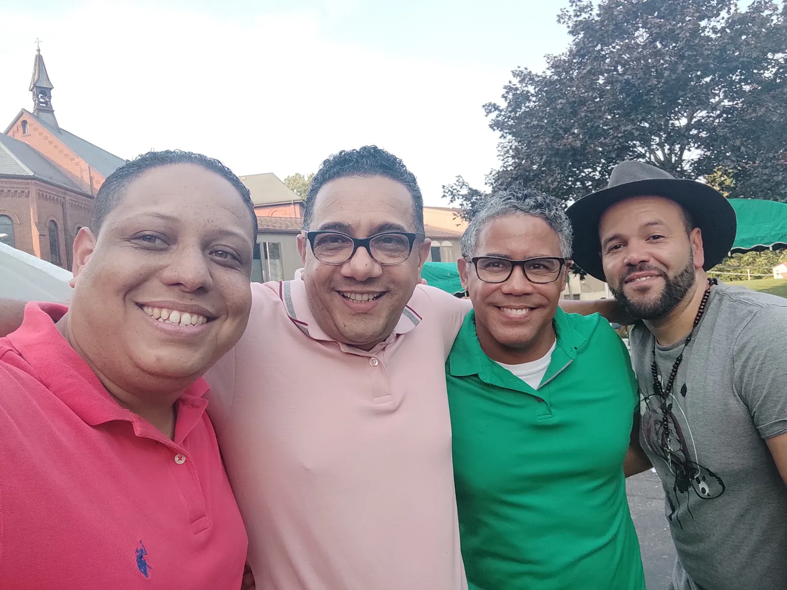 Picnic de la Renovación Carismática Católica en Paterson, Nueva Jersey, 2021, junto a los cantantes Luis Castillo y Alex Moya